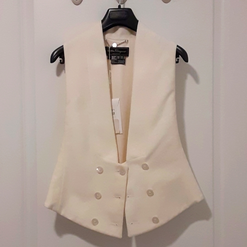 Ferragamo off white V vest